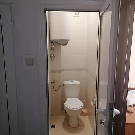 Прекрасен Апартамент В Бургас * ブルガス