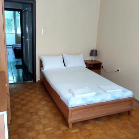 Apartament Прекрасен Апартамент В Бургас Burgas City