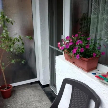 Apartmán Прекрасен Апартамент В Бургас Burgas City