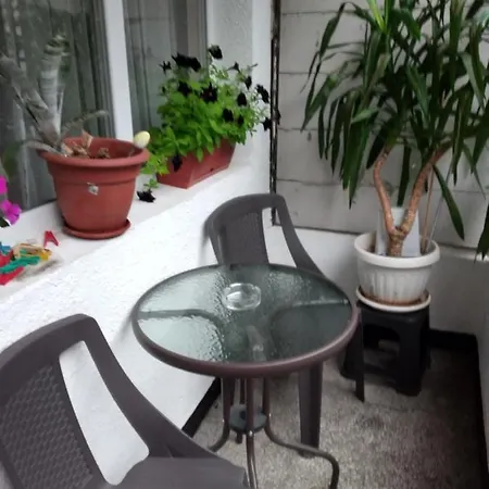 Apartmán Прекрасен Апартамент В Бургас *